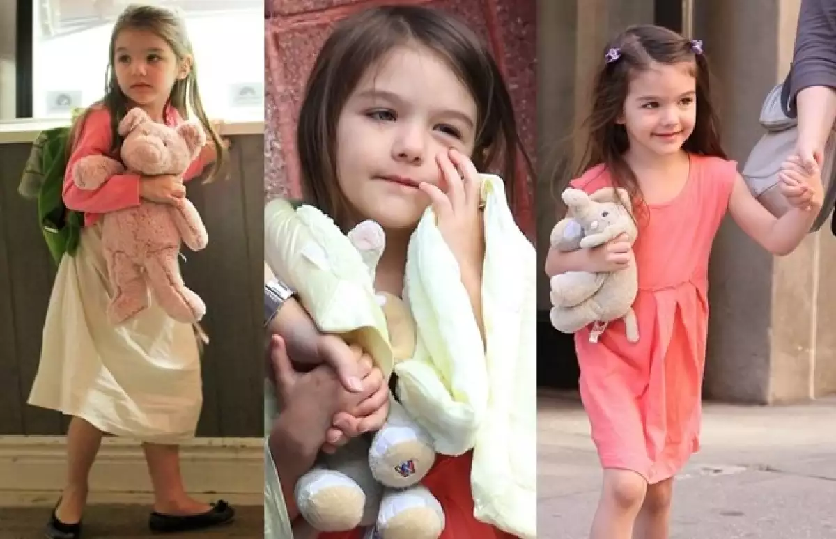 Es fanática de los muñecos de peluche.