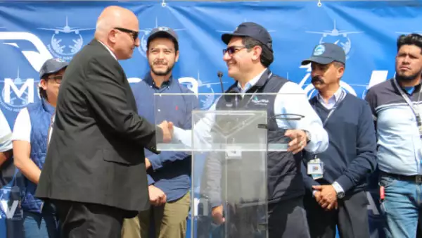 Mexicana MRO avi�n convertido 5