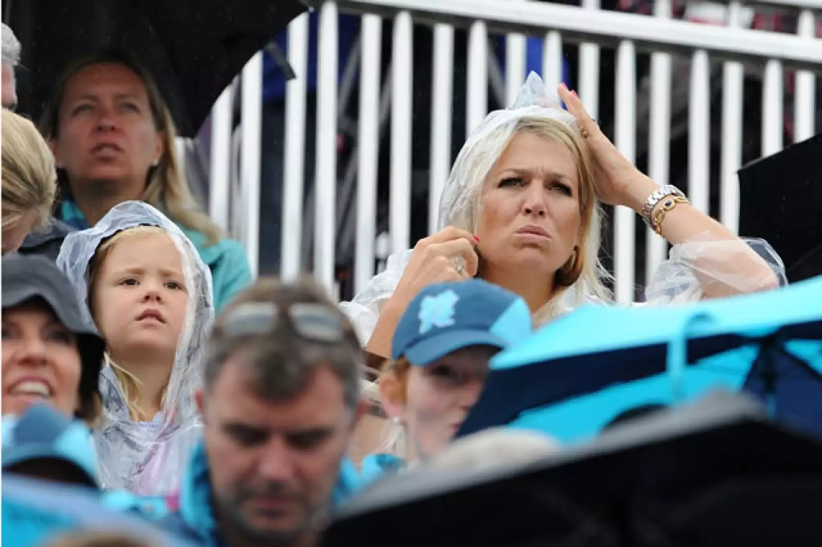 La pequeña princesa Ariene y la princesa Máxima de Holanda estuvieron en las gradas de la competencia ecuestre.