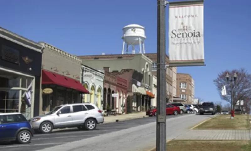 Comerciantes de Senoia dicen que sus ventas han crecido 40% desde la filmación de la serie The Walking Dead. (Foto: Reuters)