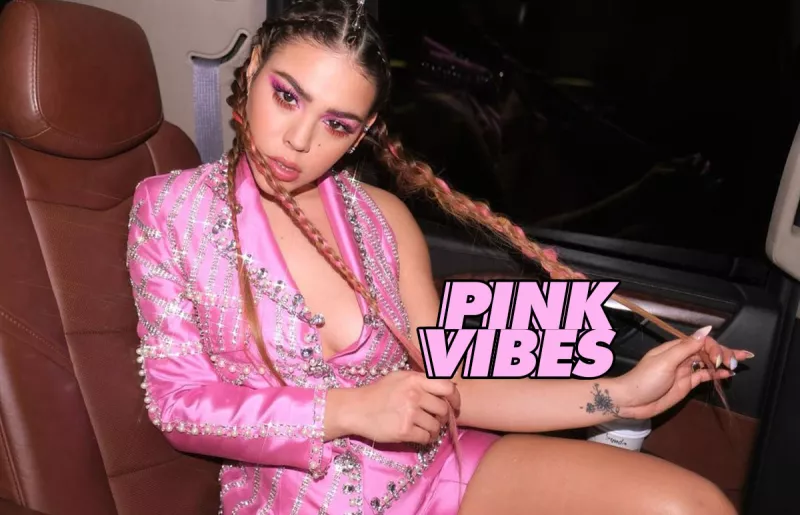 danna-paola-looks-spotify-awards