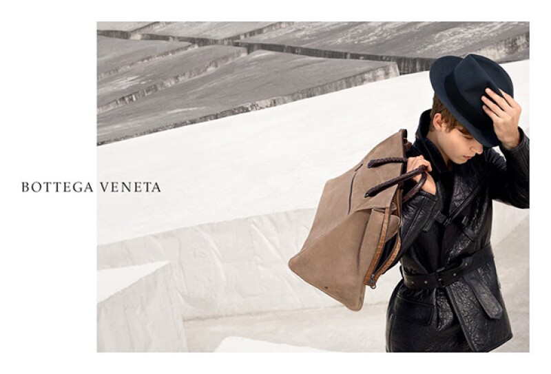 Viviane Sassen fue la encargada de captar las imágenes para la firma.