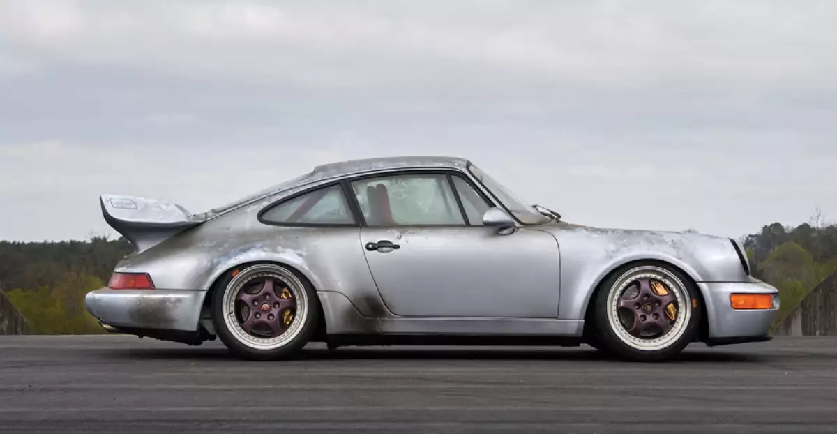 Porsche 911