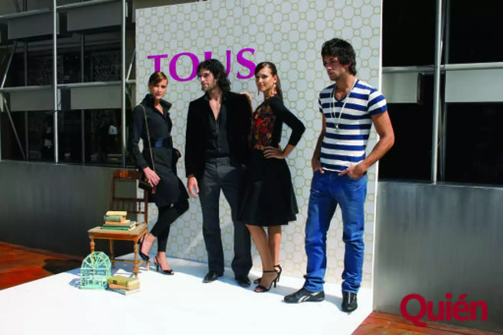 Aspectos. Inauguración Tous