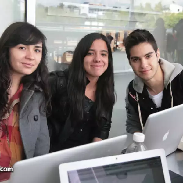 Briana León, Marines Navarro y José González
