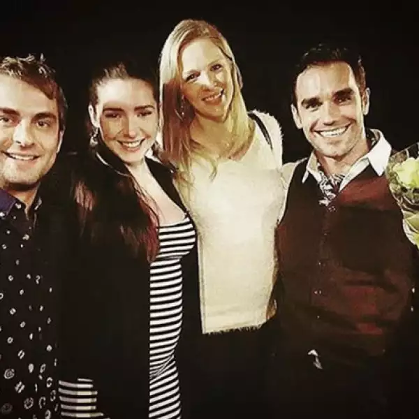 Los vestidos entallados han sido los mejores aliados para ver la evolución del embarazo de Ariadne.