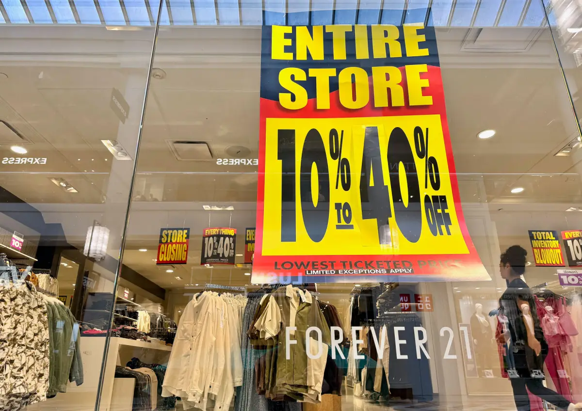 quiebra-forever21