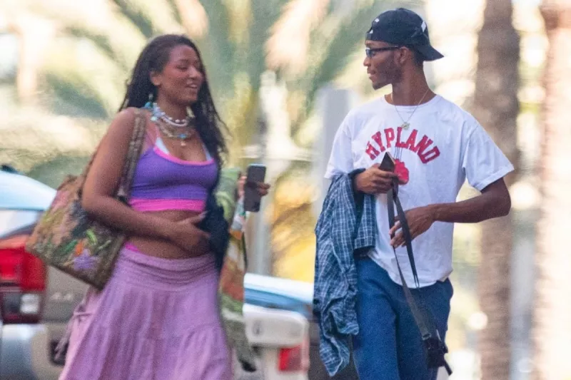 PREMIUM EXC Sasha Obama, Clifton Powell Jr