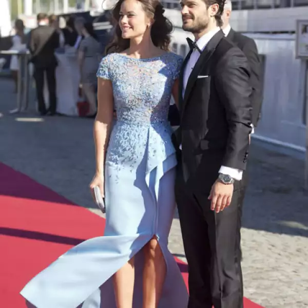 Para la cena previa a su boda, Sofía eligió un vestido de Zuhair Murad.