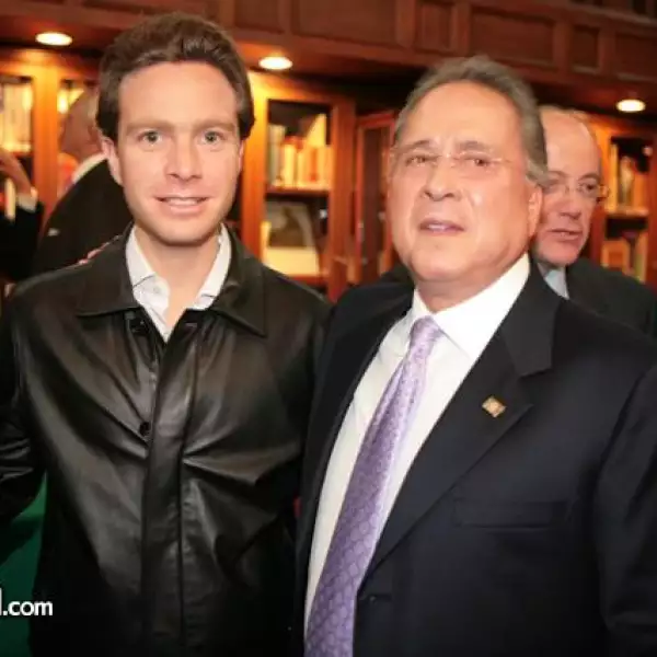 Manuel Velasco,Miguel Bernal