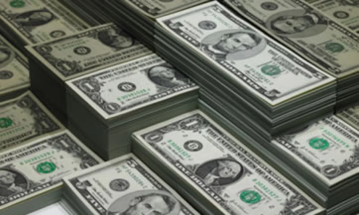 El tipo de cambio para solventar obligaciones en moneda extranjera es de 12.8816 pesos. (Foto: Getty Images)
