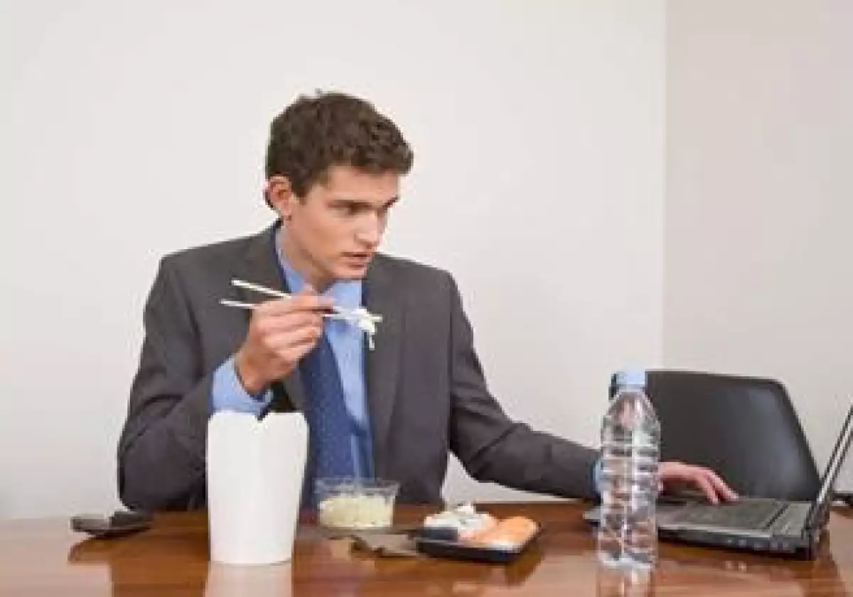 comida trabajo tarea multiple computadora tiempo