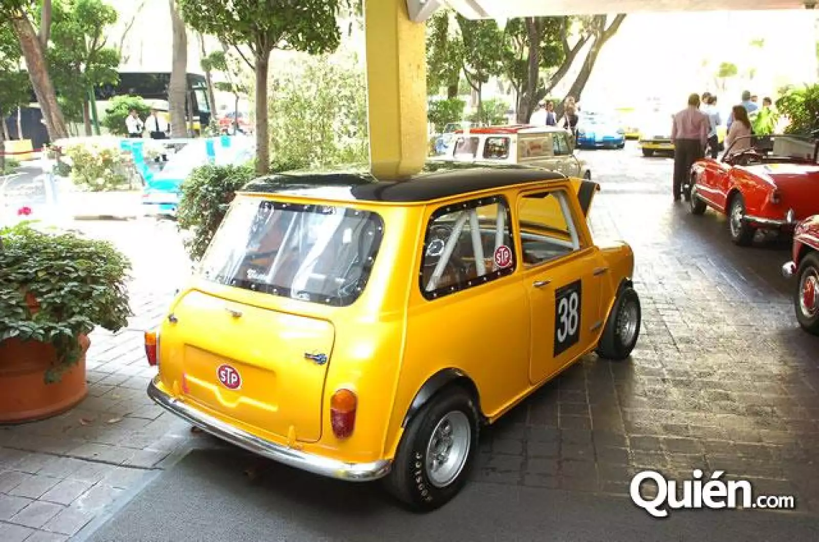 Exhibición de autos clásicos