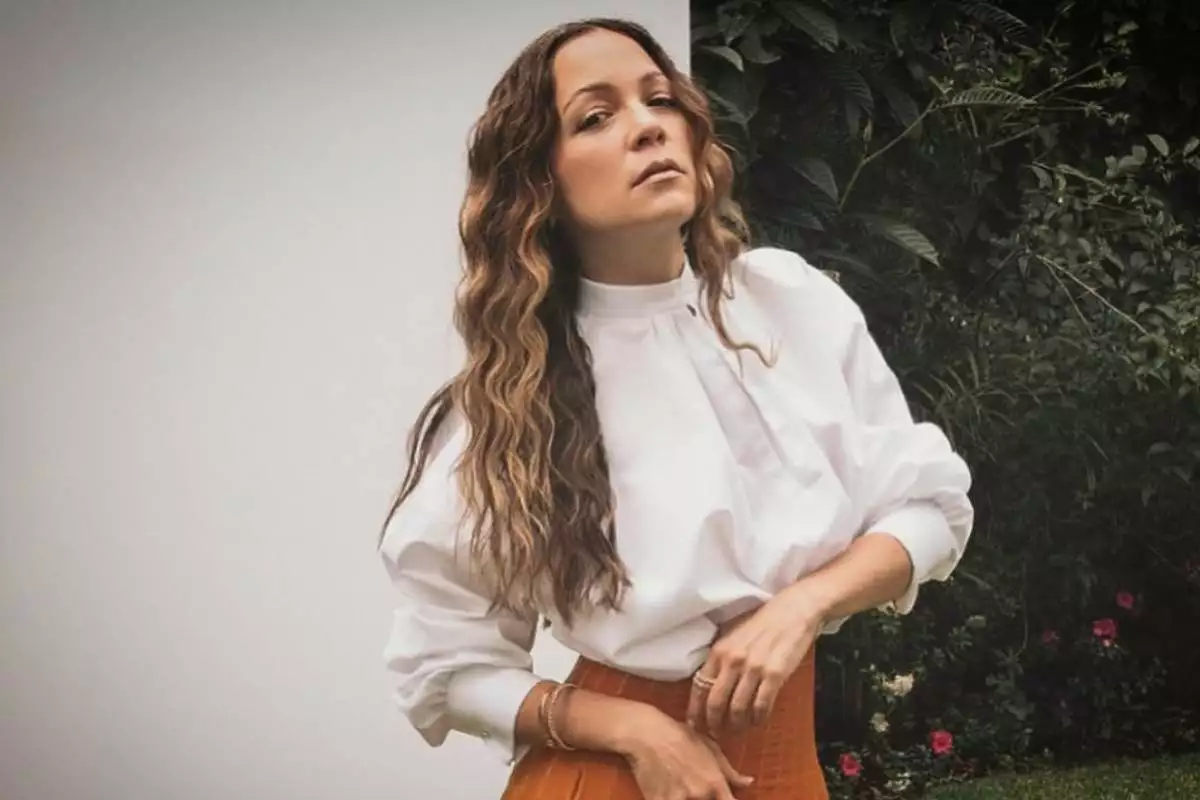 natalia-lafourcade (2).jpg