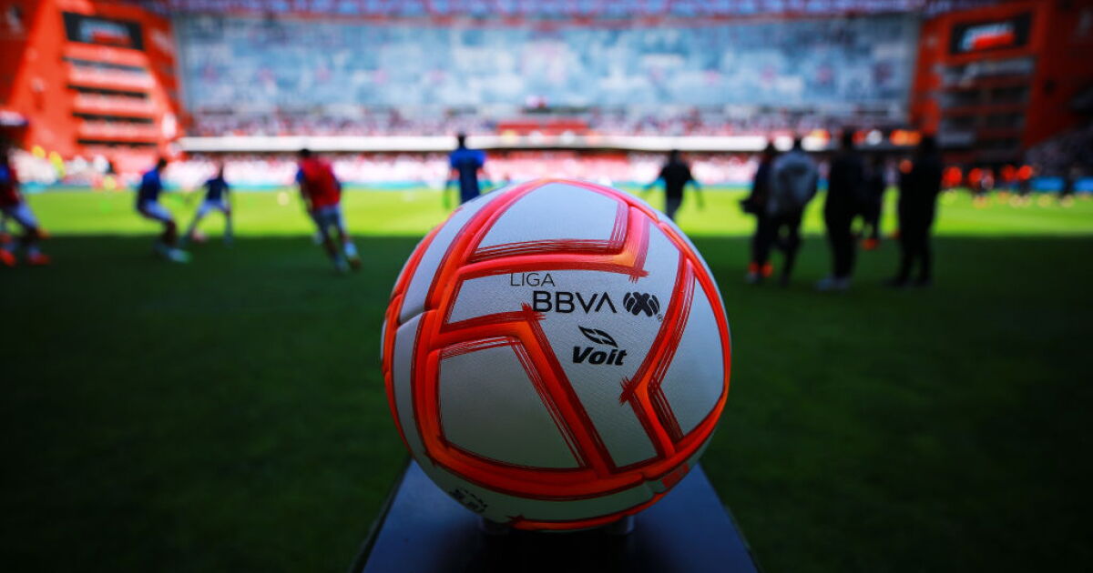 CAEN SOBRE EL FUTBOL MEXICANO: ¡INVESTIGAN MONOPOLIO!