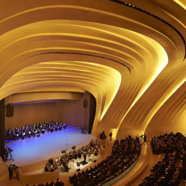 Centro_Heydar_Aliyev_07