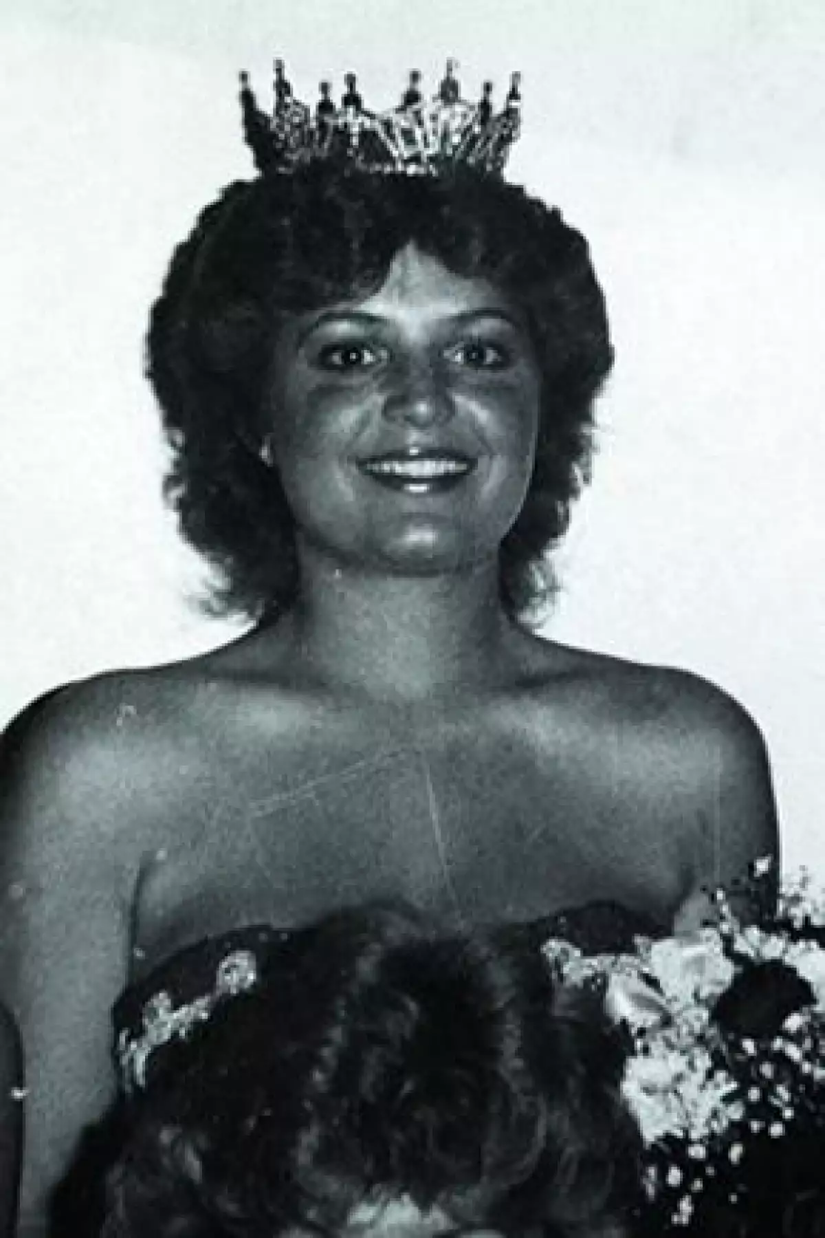 En el concurso de Miss Alakska 1984 obtuvo el segundo lugar.