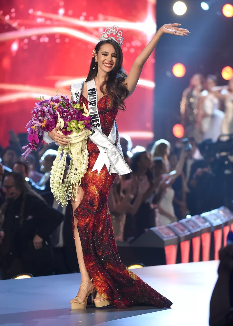 Sin gota de maquillaje se dejó ver la ganadora de Miss Universo 2018.