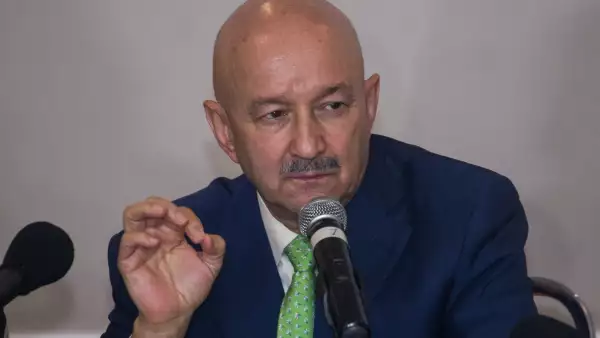 Carlos Salinas de Gortari reaparece junto en una fiesta en España con Quirino Ordaz