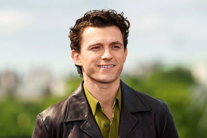 TOM HOLLAND