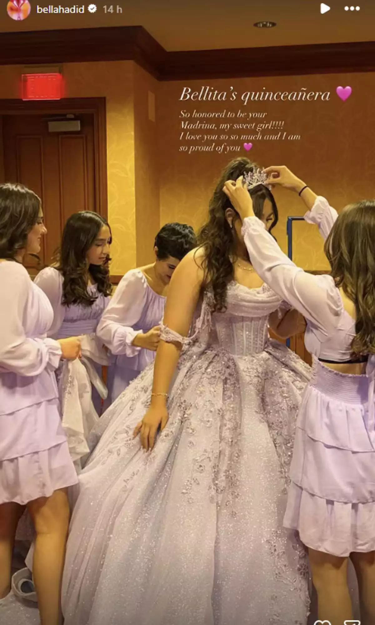 bella-hadid-quinceañera-madrina