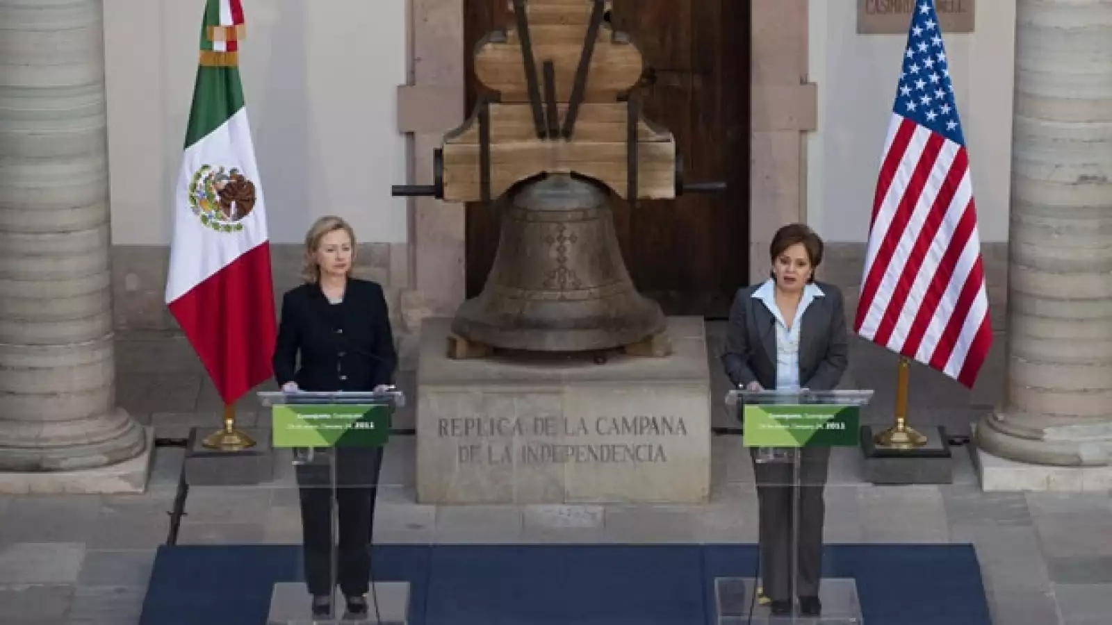 Clinton - conferencia a medios