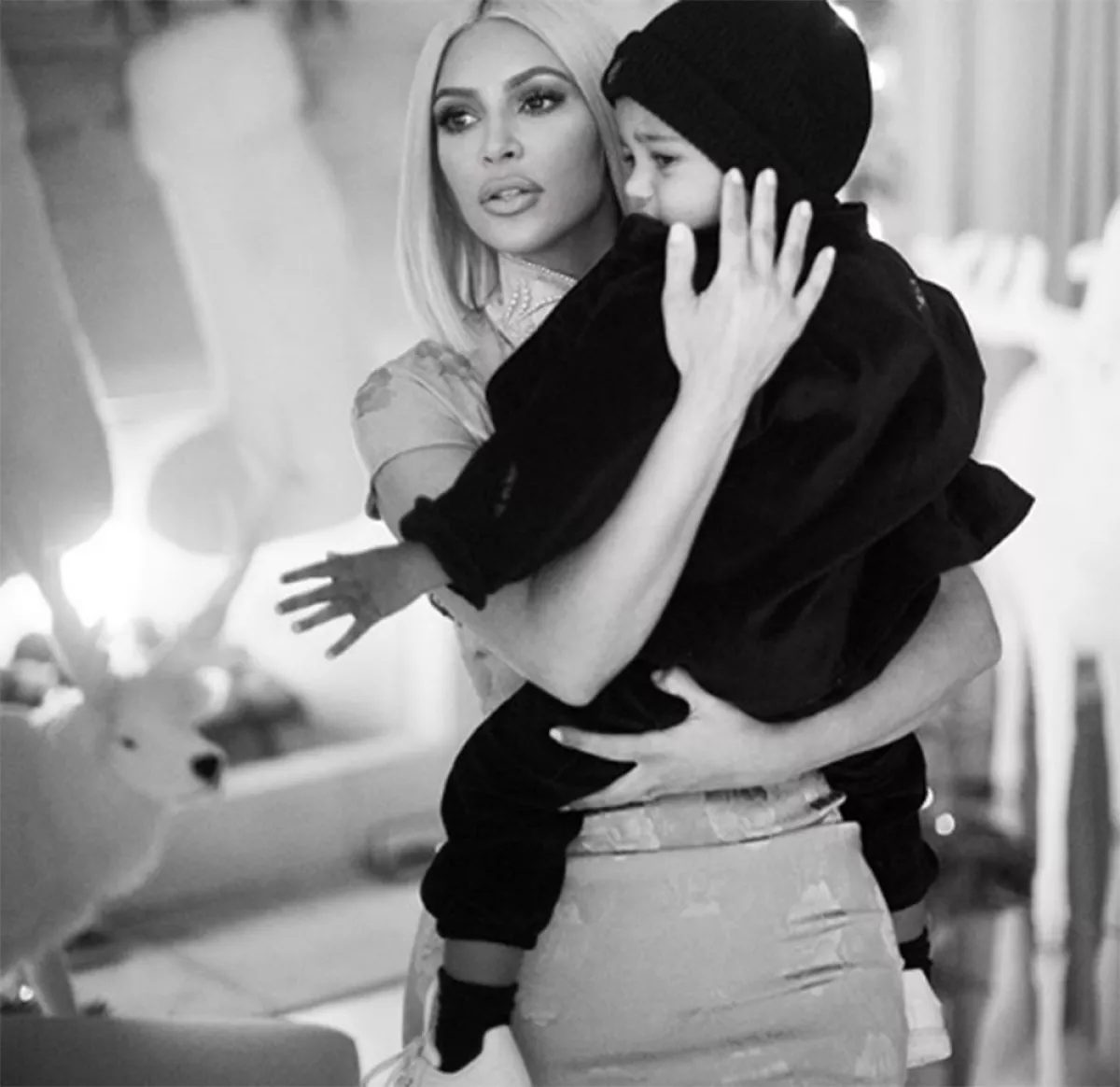 Kim Kardashian foto hijos