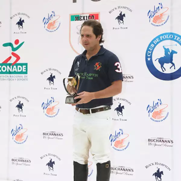 Premio al mejor profesional: Diego Solórzano