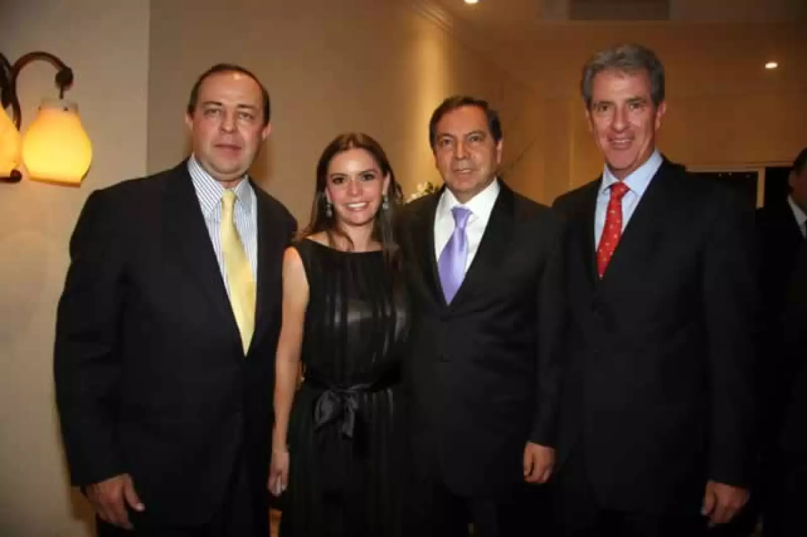 Premio Anáhuac a Laura Barrera Fortoul (Directora General DIF Edo. de México)