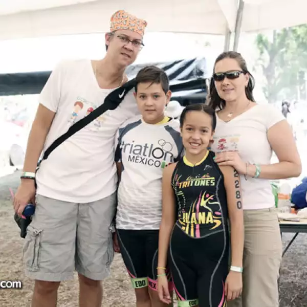 Mario Suro, Patricio Suro, Ilana Suro y Lorena Suro