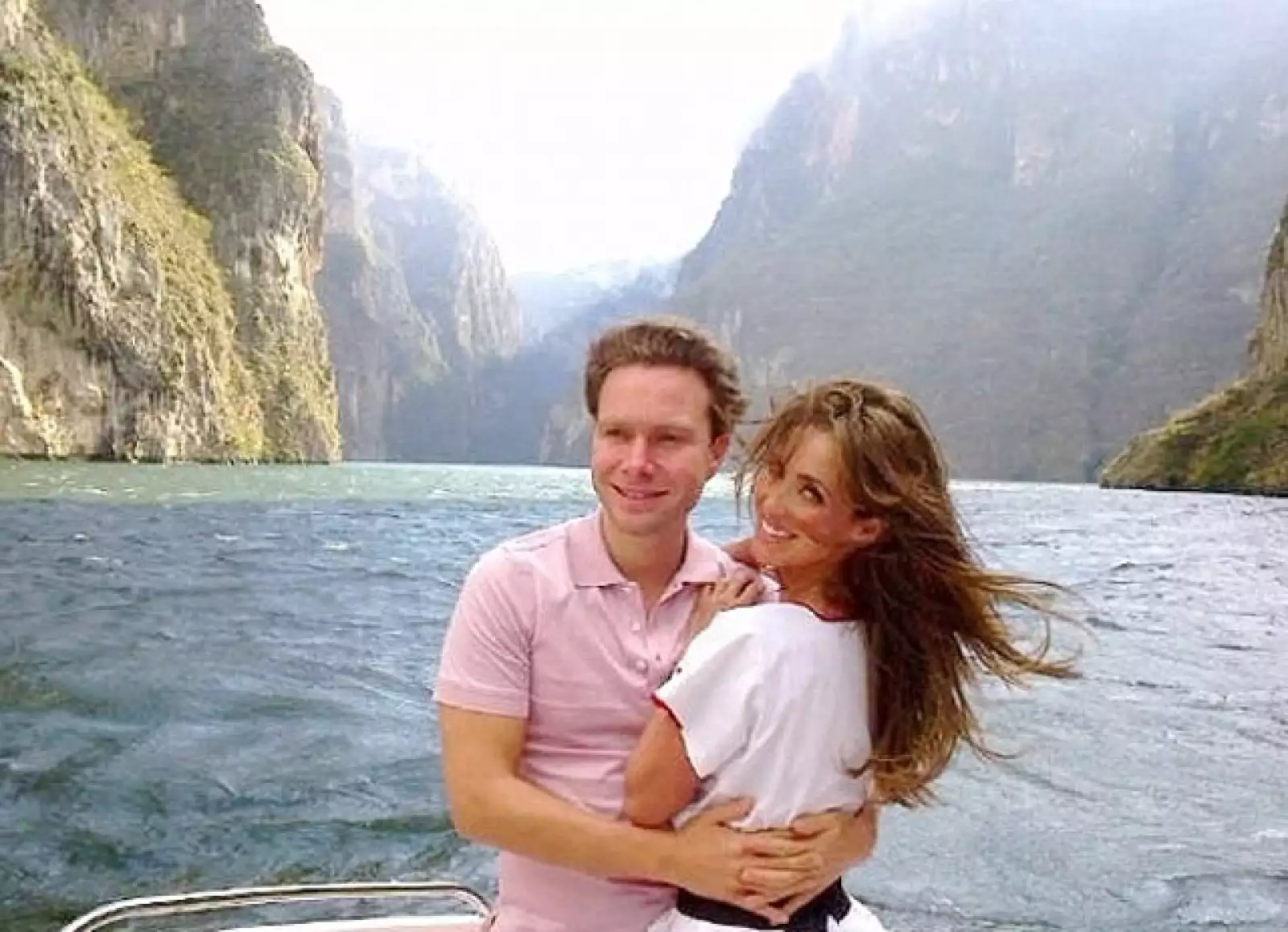 Aquí la pareja con el Cañón del Sumidero de fondo.
