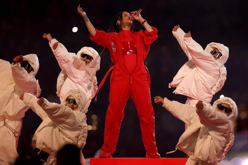 Rihanna-Super-Bowl