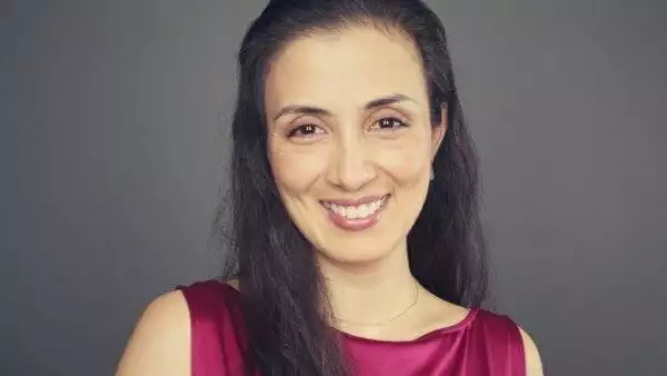 Rosa laura Junco