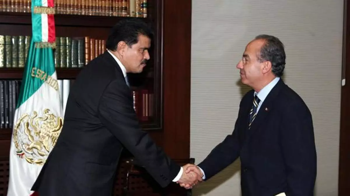josé francisco olvera gtobernador elector de hidalgo y el presidente felipe calderón