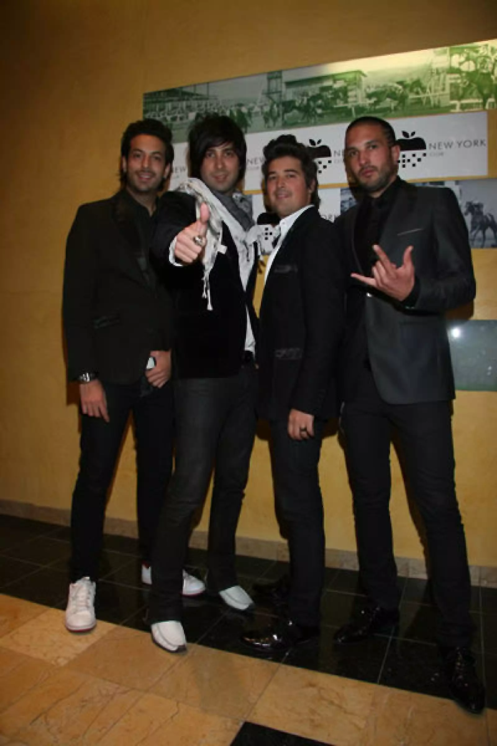 Inauguración New York Bar, Concierto Kalimba.