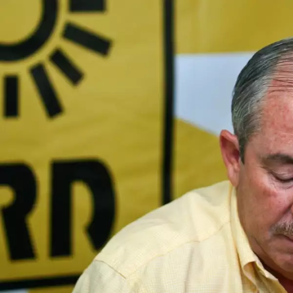 líderes renuncian al PRD 5