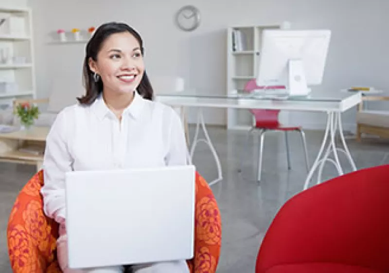 Un empleo temporal puede significar una plataforma de desarrollo profesional para las mujeres. (Foto: Jupiter Images)