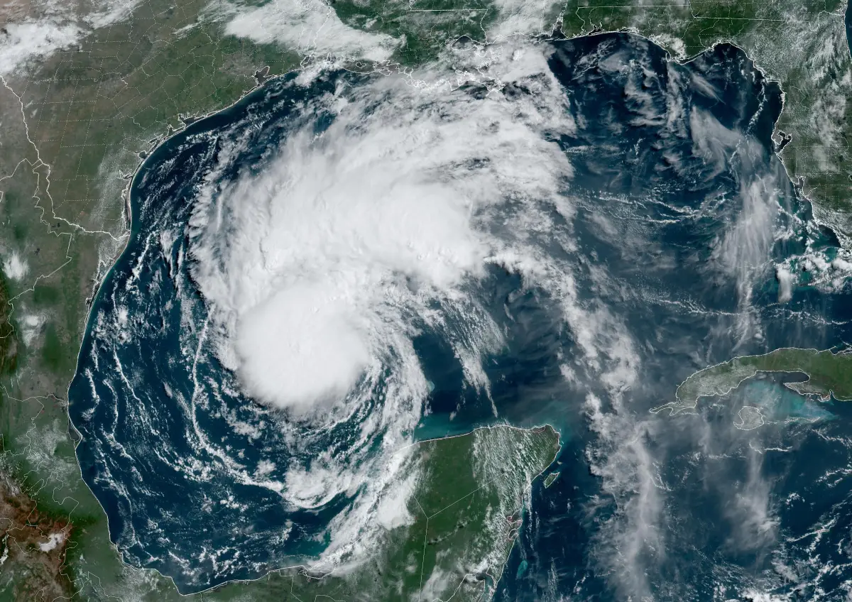 Huracán Beryl rumbo a e