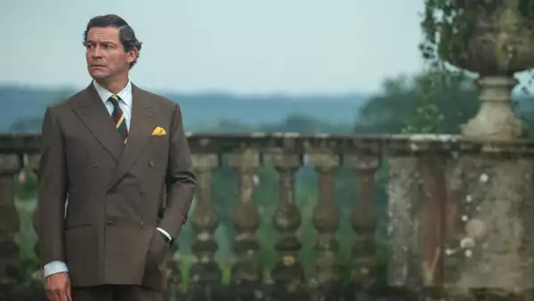 Dominic West como el príncipe Carlos