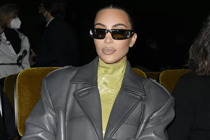 Prada Fall 2022 Womenswear Fashion Show ‚Äì Arrivals and Front Row