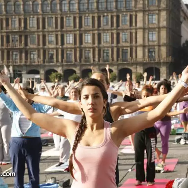 Yoga en el zocalo