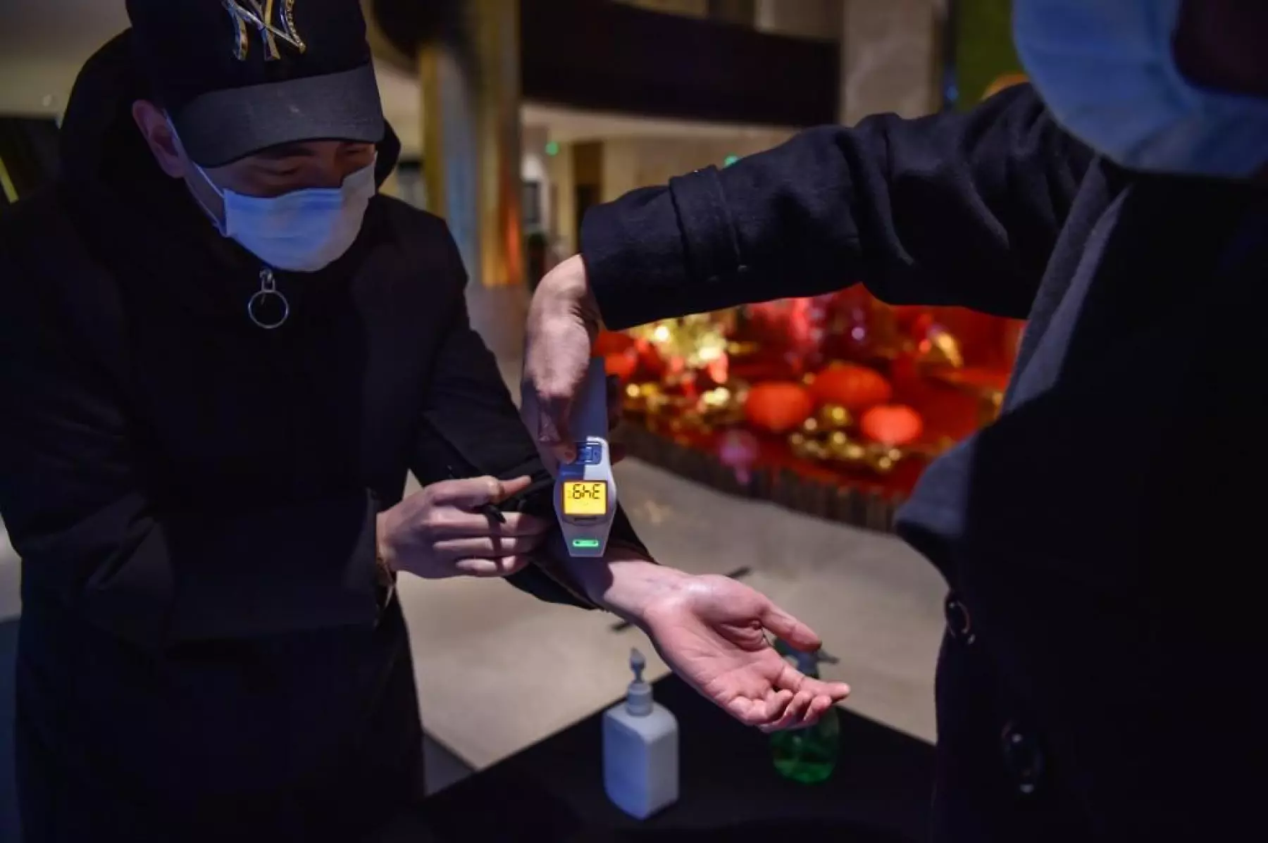  Unas 830 personas han sido contaminadas en China, de las cuales 26 fallecieron, 177 están en un estado grave.