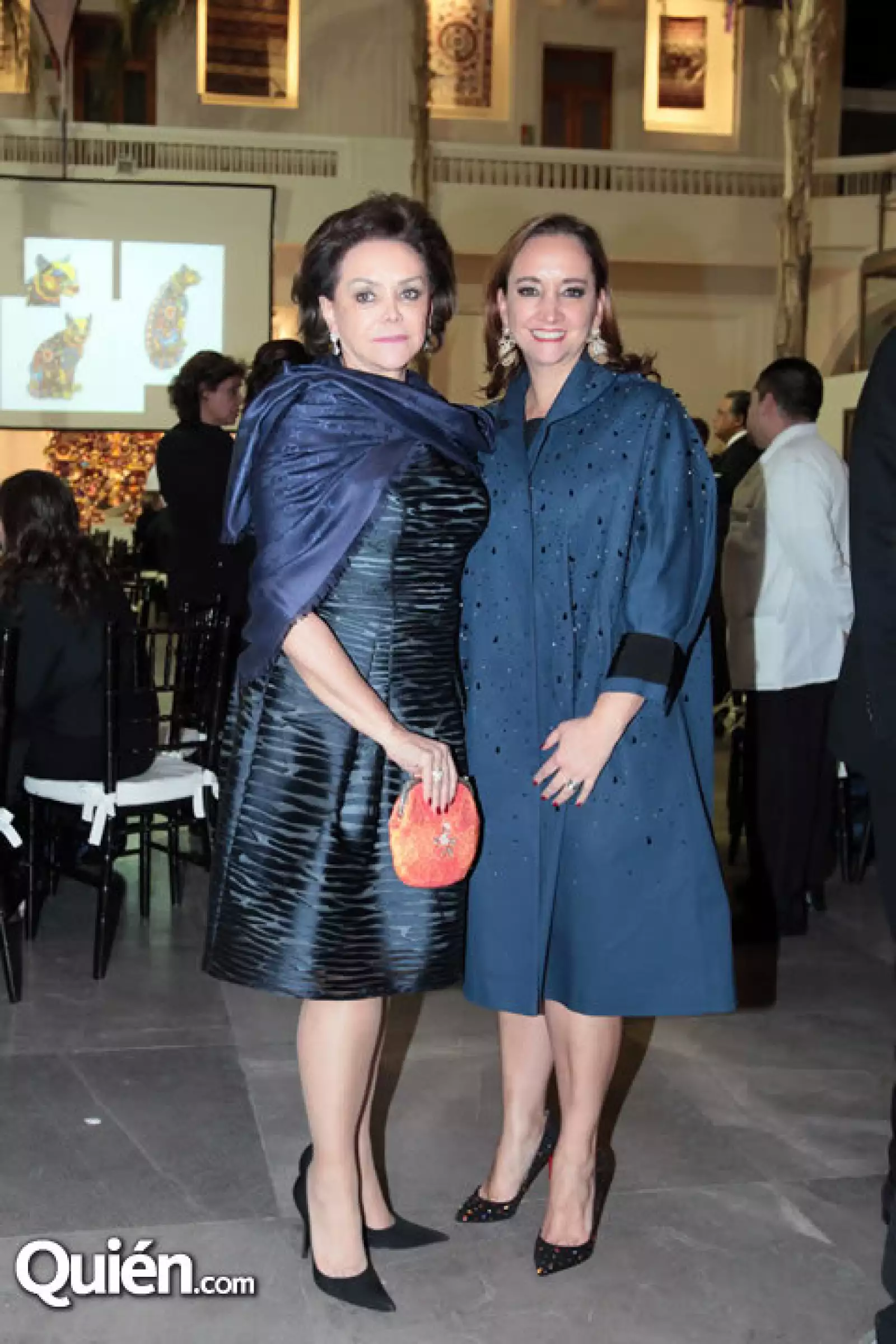 Adriana Salinas y Claudia Ruiz Massieu