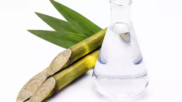 La demanda de gasolinas en México, entre regular y magna, ronda los 842 mil barriles diarios, pero si se adiciona el 10% de etanol –y no se tiene un incremento en la demanda– se reduciría a 758,000 barriles al año.