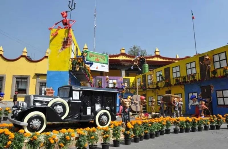 Si de algo nos sentimos orgullosos en México es de nuestras tradiciones y el legendario barrio ofrece en las fiestas de Día de Muertos la opción de revivirlas.
