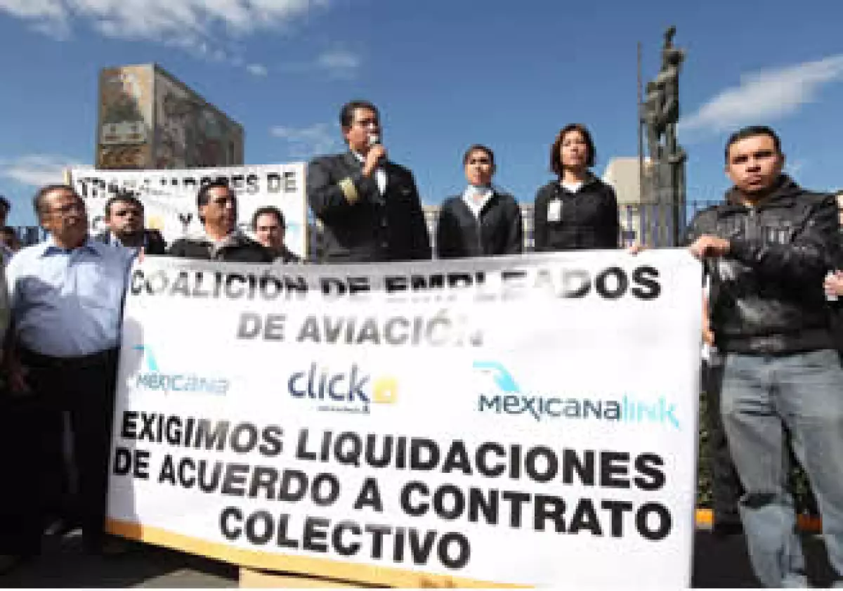 Los trabajadores de Mexicana dijeron que su exigencia es pacífica. (Foto: Notimex)