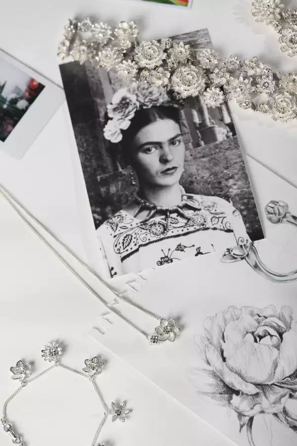 Frida Kahlo por TANE_Dije Pinto Flores.jpg