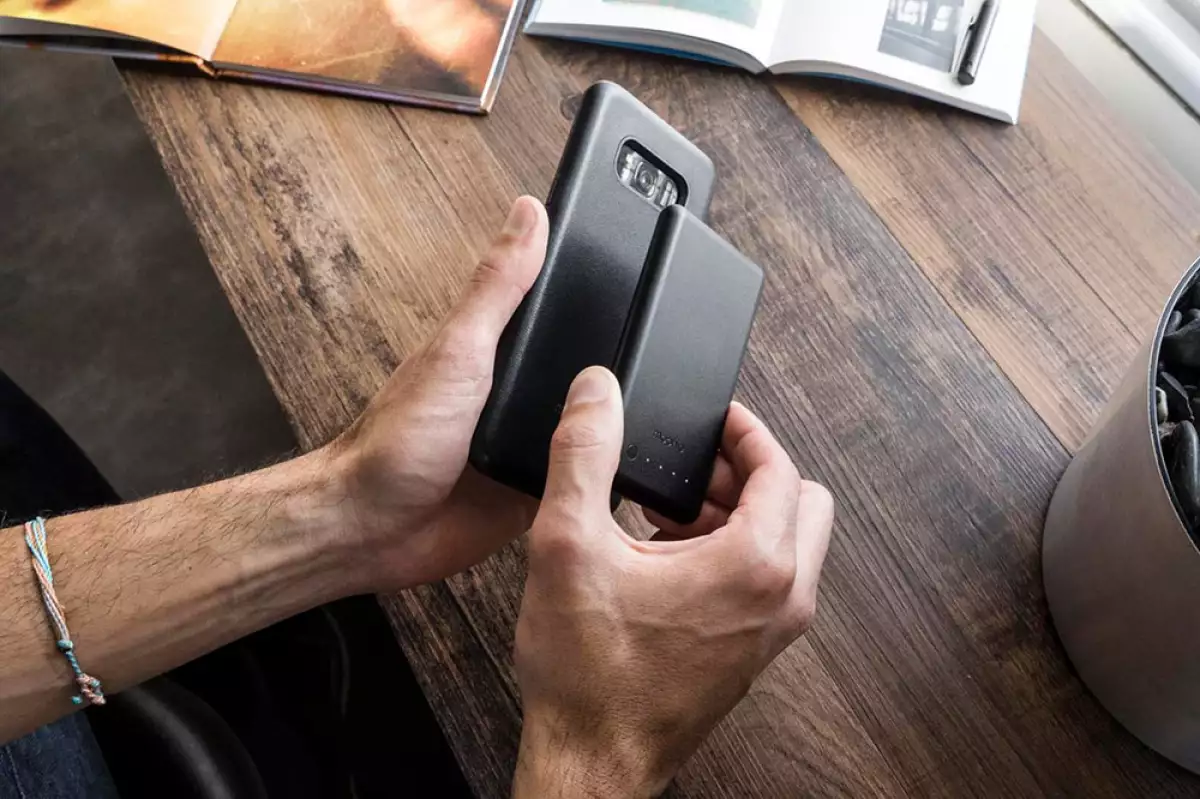 Mophie