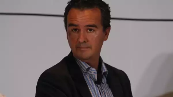Uno de los grandes problemas en el emprendedor mexicano es que tienden a hacer muchas cosas por sí mismos, dijo el presidente del Consejo de Proteak.