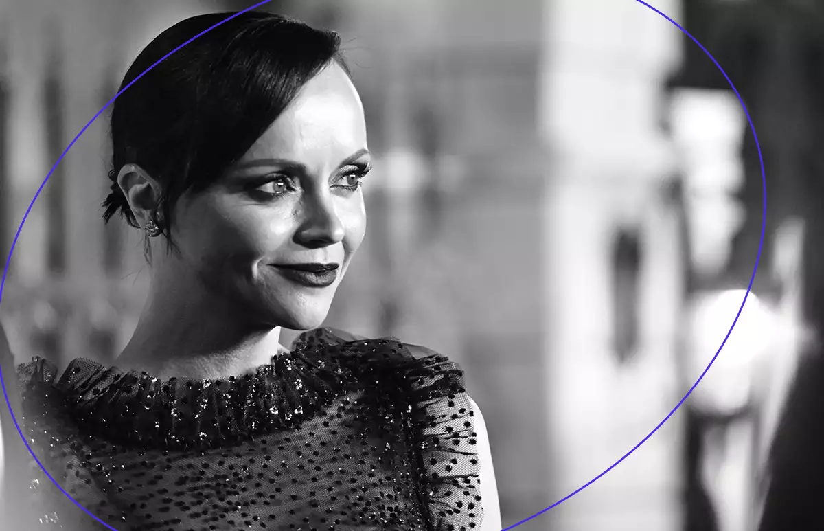 christina-ricci-bolsos-chanel.jpg